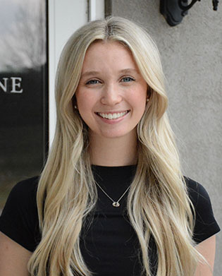 photo of Alexandria Hollis